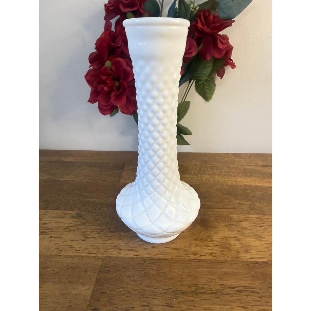 Vintage White Milk Glass Quilted Diamond Bud‎ Vase Hoosier Style Wedding Decor